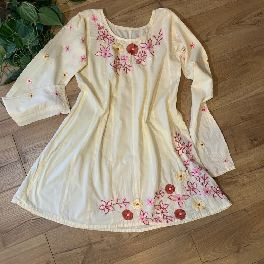 Vintage 90’s y2k embroidered dress sz medium